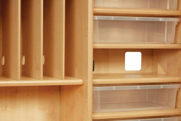 Hochschrank, abschliessbar, H 189 cm, Ahorn - Cremefarbig